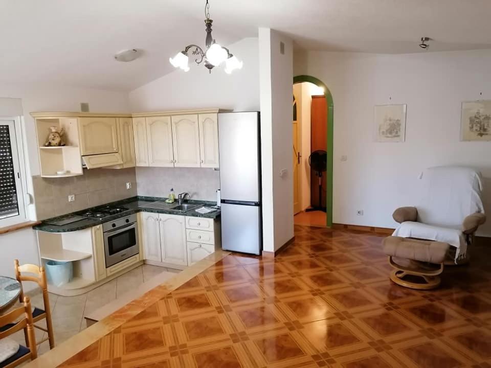 Appartement Pacho à Baška Voda Extérieur photo